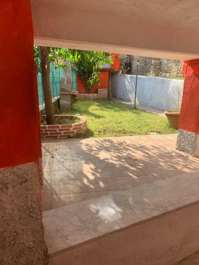 فيلا Red House Tivegna المظهر الخارجي الصورة
