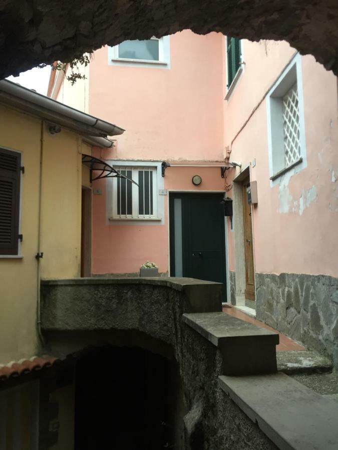 فيلا Red House Tivegna المظهر الخارجي الصورة